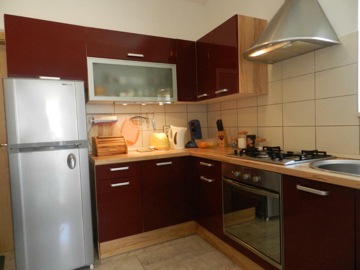 Apartment Eli Lumbarda Bagian luar foto